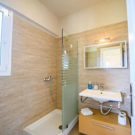 公寓 Dafni's Seaview House *